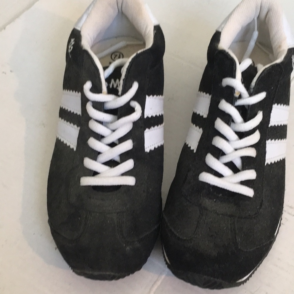 NWOT Men’s brand new Club Med sneakers